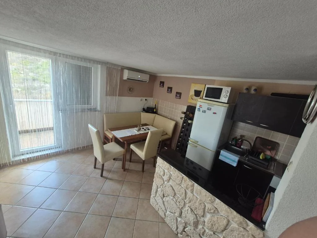 Apartmani Mia — Kuhinja & blagovanje
